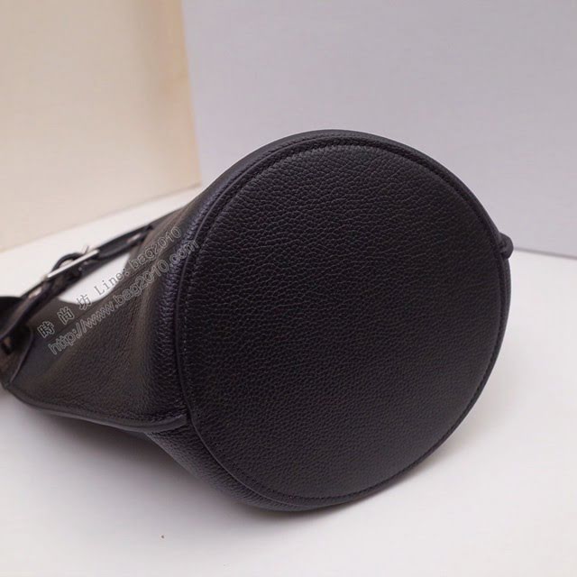 Celine女包 賽琳nano bigbag bucket水桶包 復古手提小桶包 187243  slyd2141